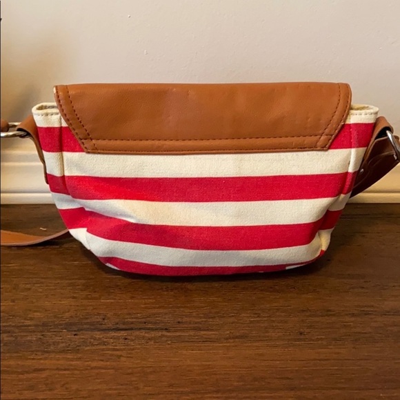 Poppie Jones Red & White Striped Shoulder Bag NWOT - Picture 2 of 8